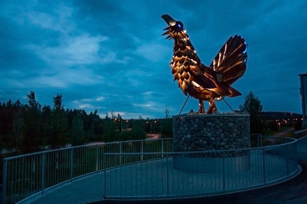 UkkoMetso-valoteos, Muurame. Taiteilijat Jari Antila, Kaapo Manninen ja Antti Kares